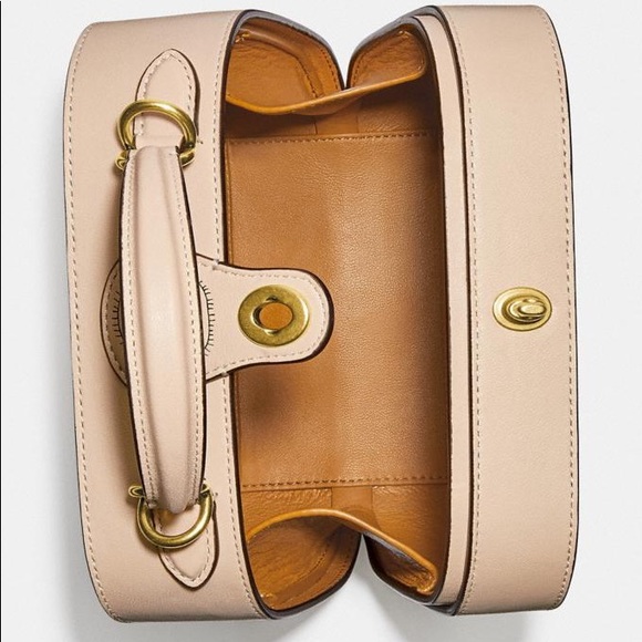 🚫SOLD OUT🚫Authentic 💎Basquiat X Coach crossbody bag & Charm - Picture 11 of 14